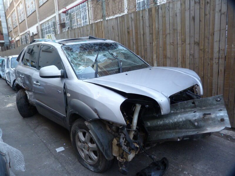 Stripping for spares HYUNDAI TUCSON 2.7 V6 2005 - Private Seller Stripping for spares HYUNDAI TUCSON 2.7 V6 2005 - Private Seller