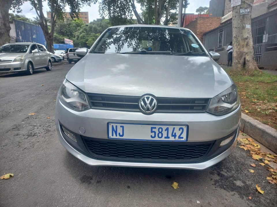 2011 VW POLO 6 Hatchback 1.4 Petrol. Manual. Call Inno . Silver Color,
