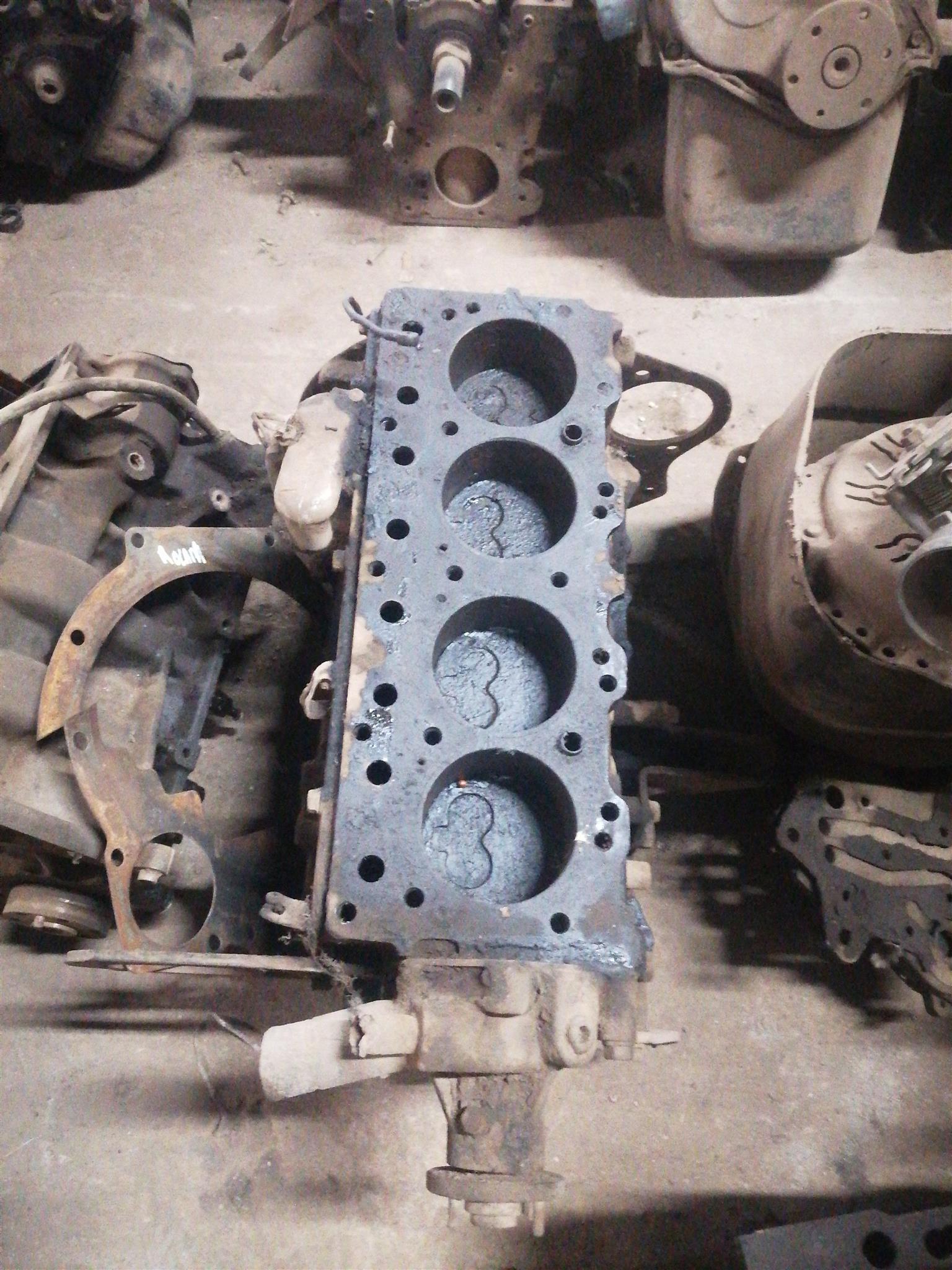 C223 isuzu block crank and pistons for sale - Private Seller