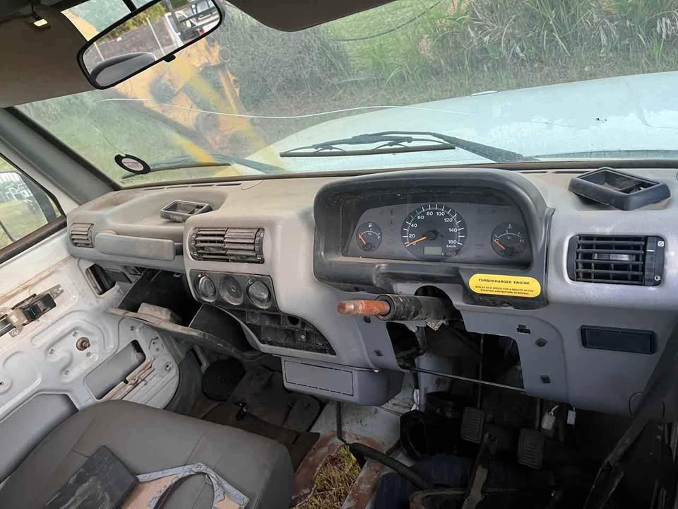 Mahindra bolero STRIPPING FOR PARTS CALL OR WHATSAPP  Carl @CIRCLE 7 used parts - Private Seller