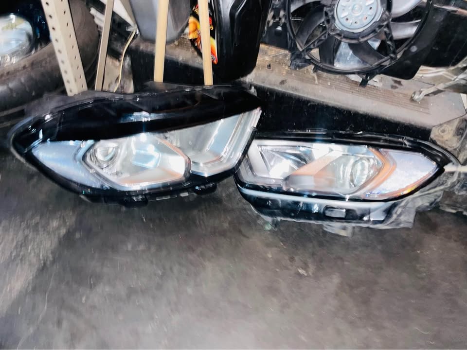 Ford Ecosport headlights - Private Seller Ford Ecosport headlights - Private Seller