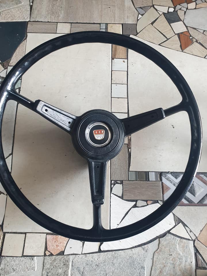 Ford steering wheel - Private Seller Ford steering wheel - Private Seller