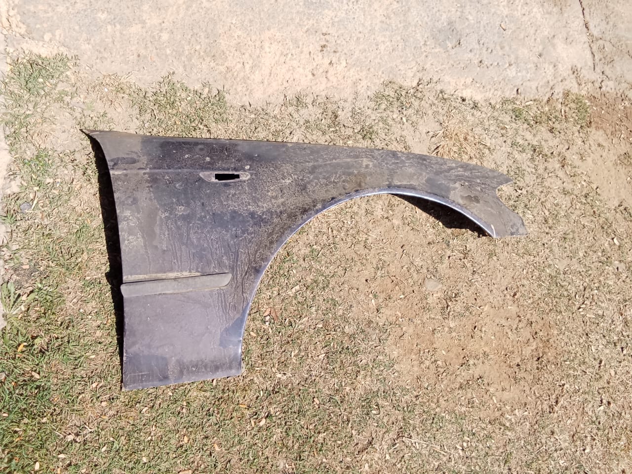 BMW (E90) fender - Private Seller