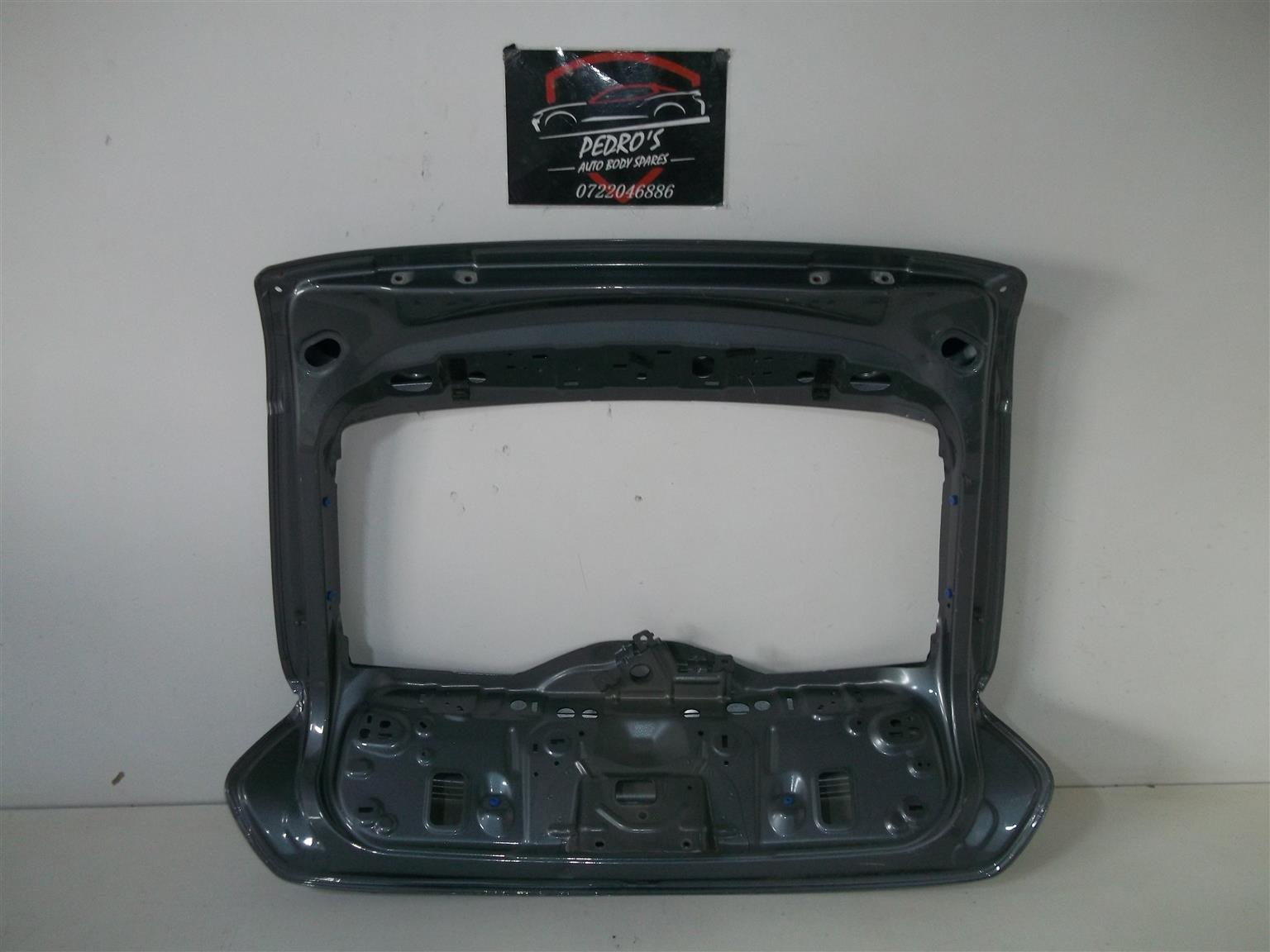 Volvo V40 tailgate - Private Seller Volvo V40 tailgate - Private Seller