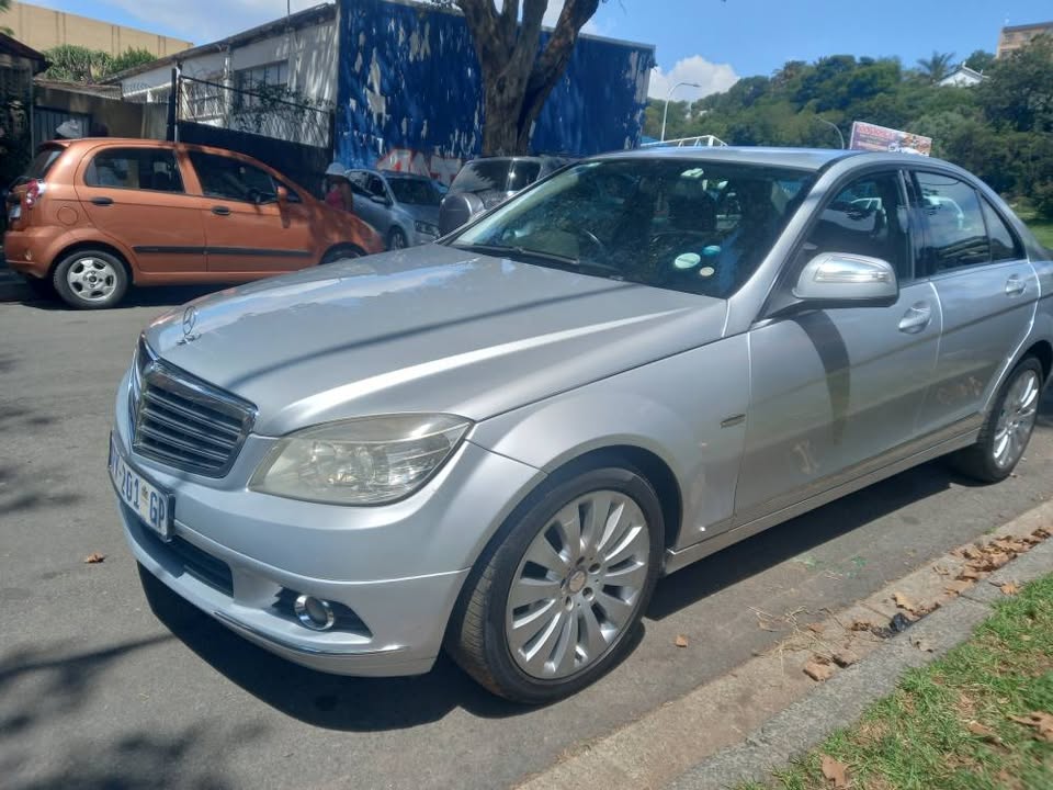 ACCIDENT FREE 2008 Mercedes Benz C180, Manual, Silver Color, 211000kms