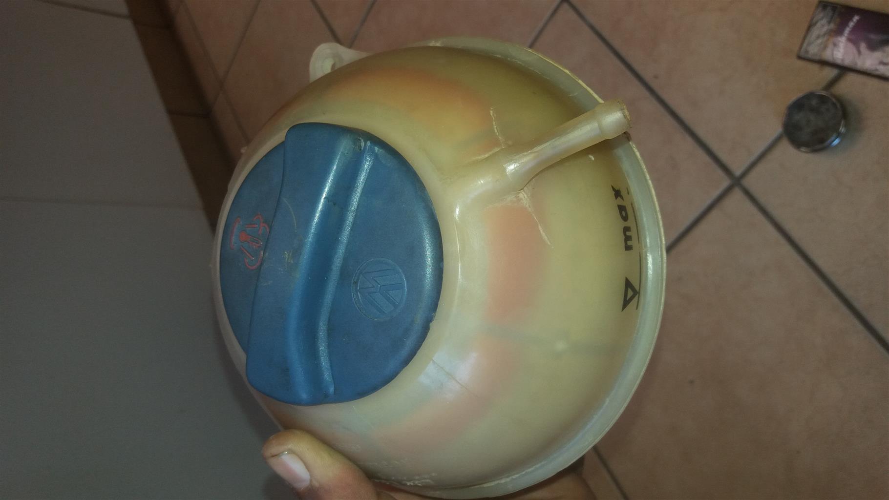 Vw golf expansion tank for sale - Private Seller Vw golf expansion tank for sale - Private Seller