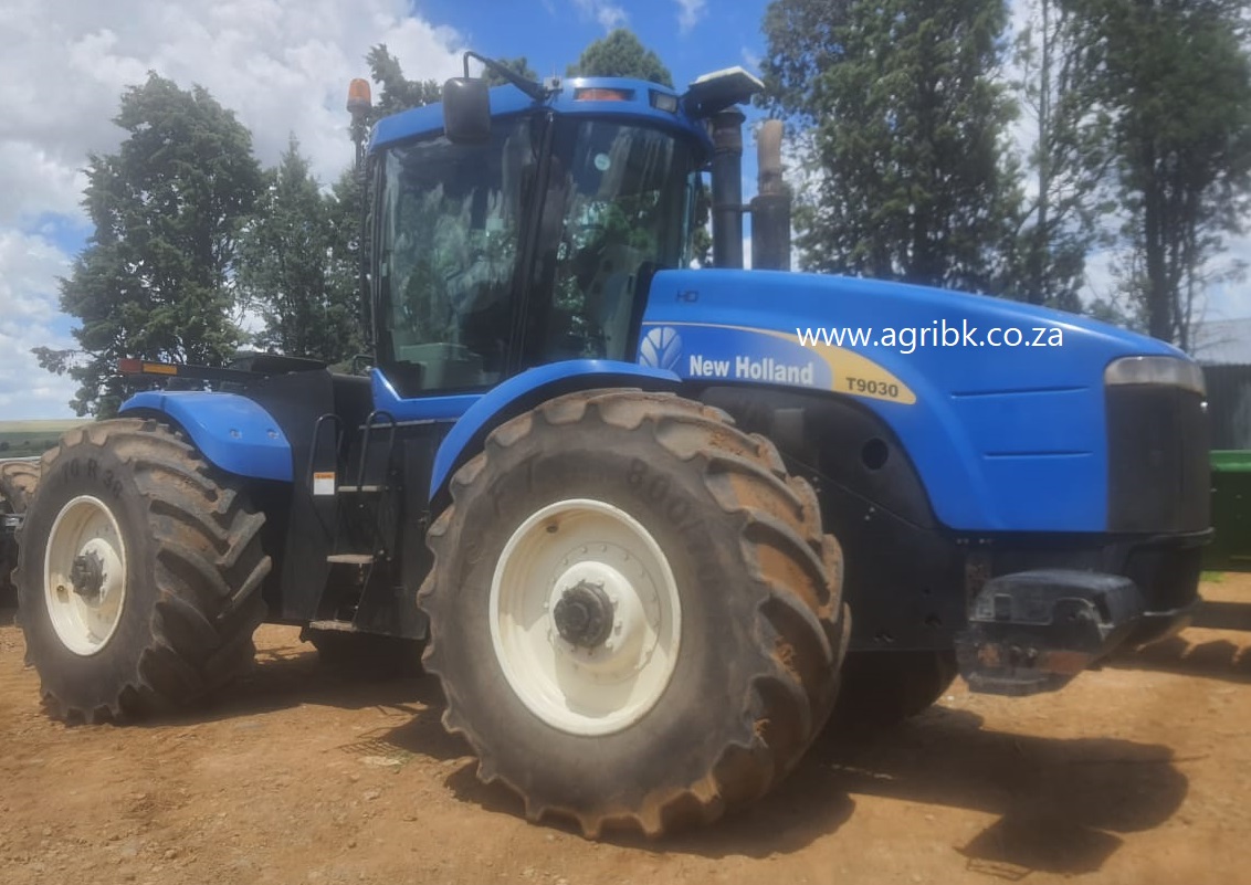 2010 New Holland T9030