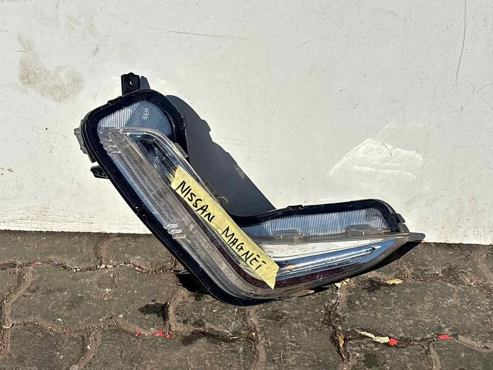 Nissan magnite headlight - Private Seller Nissan magnite headlight - Private Seller