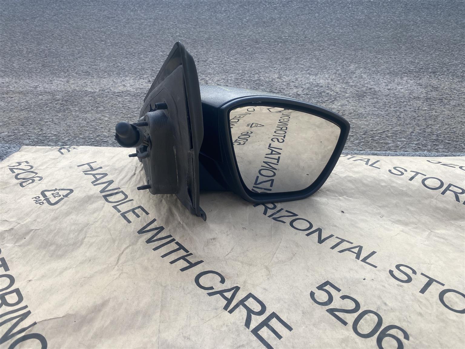 2019 FORD FIGO MANUAL DOOR MIRROR RIGHT SIDE FOR SALE - Private Seller