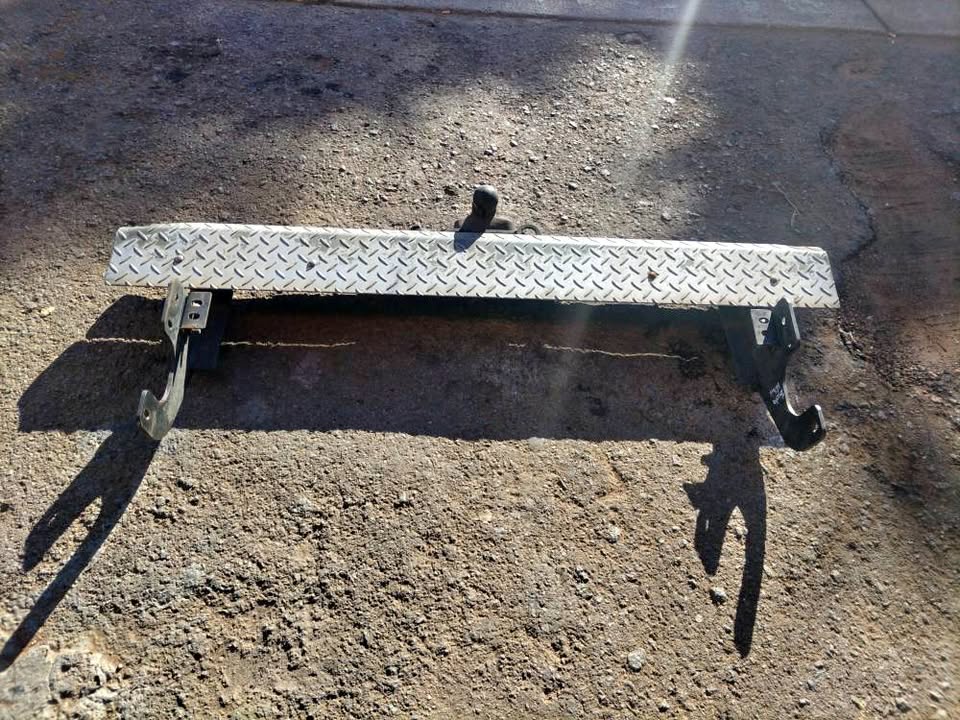 Toyota Hilux towbar with full fitment - Private Seller Toyota Hilux towbar with full fitment - Private Seller