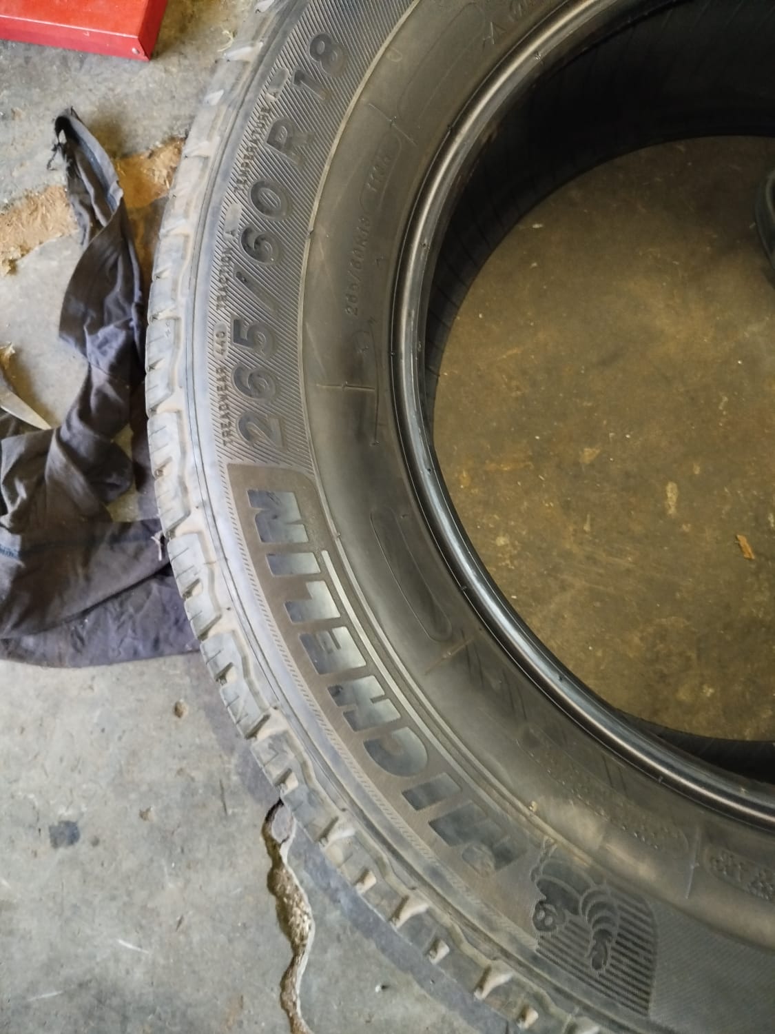 265.60R18 MICHELIN PRIMACY SUV tyres - Private Seller 265.60R18 MICHELIN PRIMACY SUV tyres - Private Seller