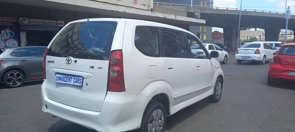 2008 TOYOTA AVANZA 1.5SX MILEAGE 112000KM, WHITE IN COLOR