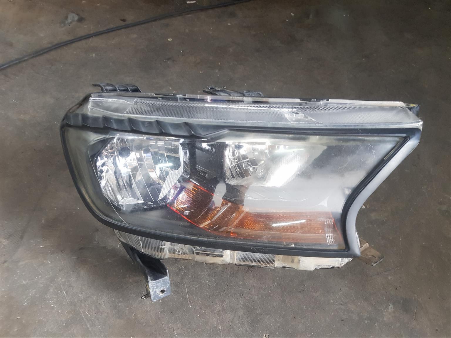 Ford Ranger T7 right headlight / head lamp for sale - Private Seller Ford Ranger T7 right headlight / head lamp for sale - Private Seller