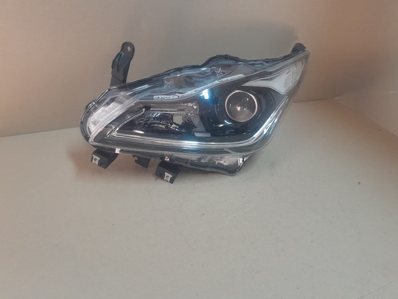 2021-2024 TOYOTA STARLET LEFT SIDE HEADLIGHT FOR SALE - Private Seller 2021-2024 TOYOTA STARLET LEFT SIDE HEADLIGHT FOR SALE - Private Seller