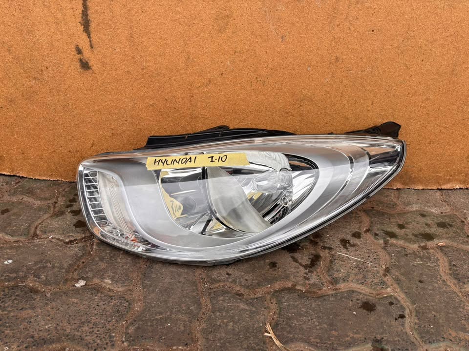 Hyundai i10 Headlight - Private Seller Hyundai i10 Headlight - Private Seller