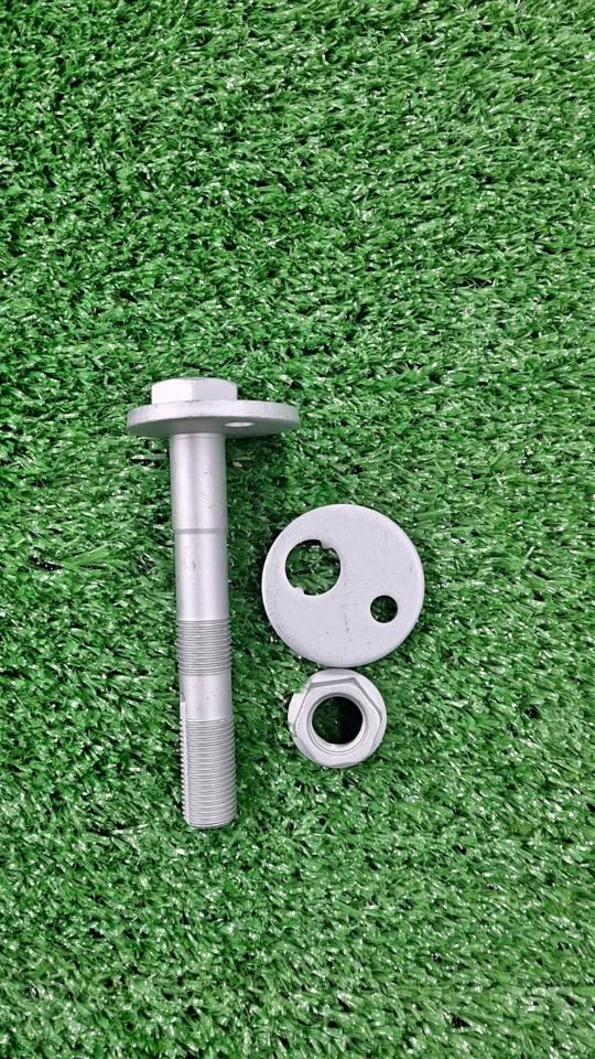 NEW TOYOTA HILUX GD6 CAMBER BOLT SHORT - Private Seller NEW TOYOTA HILUX GD6 CAMBER BOLT SHORT - Private Seller
