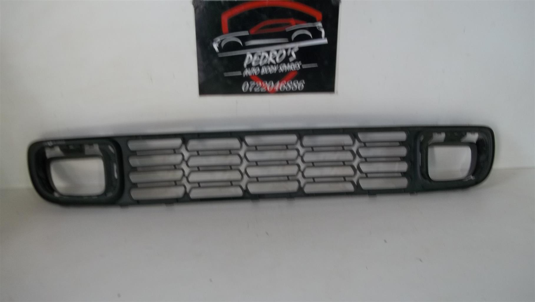 Mini Cooper Countryman (R60) grilles - Private Seller Mini Cooper Countryman (R60) grilles - Private Seller