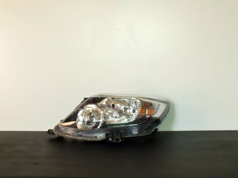 Toyota Fortuner Left Side Headlight 2012-2015 - Private Seller Toyota Fortuner Left Side Headlight 2012-2015 - Private Seller