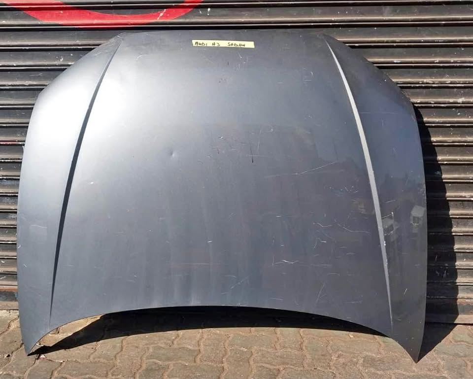 Audi A3 sedan bonnet - Private Seller Audi A3 sedan bonnet - Private Seller
