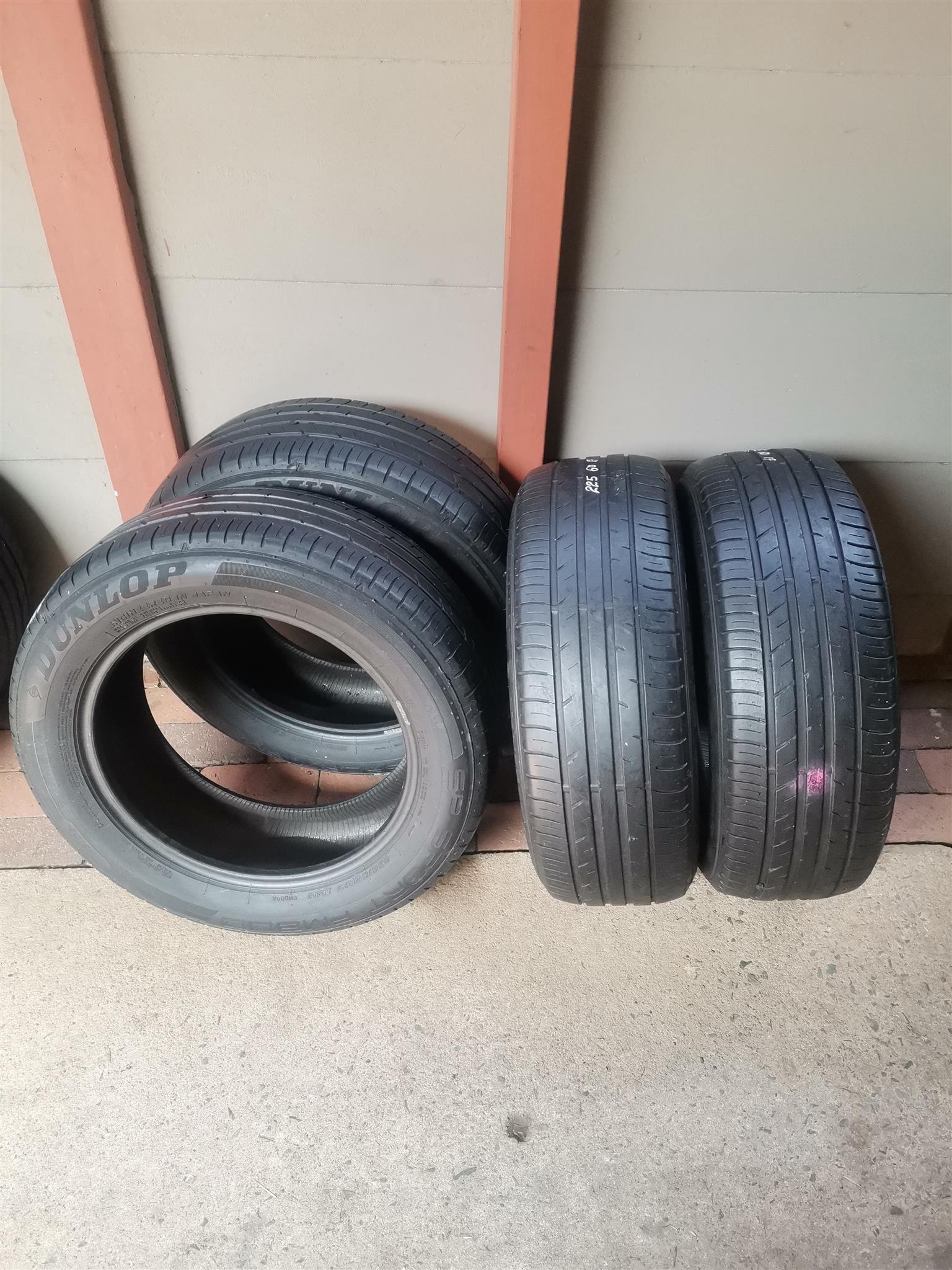 Dunlop 225/60/R17 - Private Seller Dunlop 225/60/R17 - Private Seller