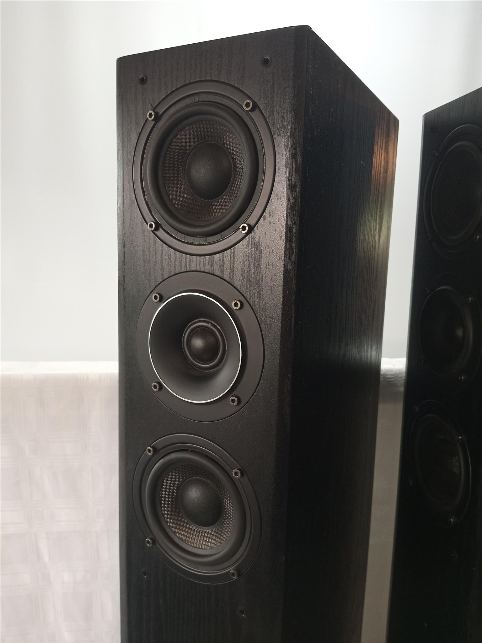 Acoustic Research (AR) Speakers Acoustic Research (AR) Speakers