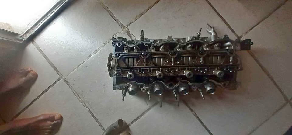 Stripping Honda Civic 1.8ivtec R18 Engine Parts
