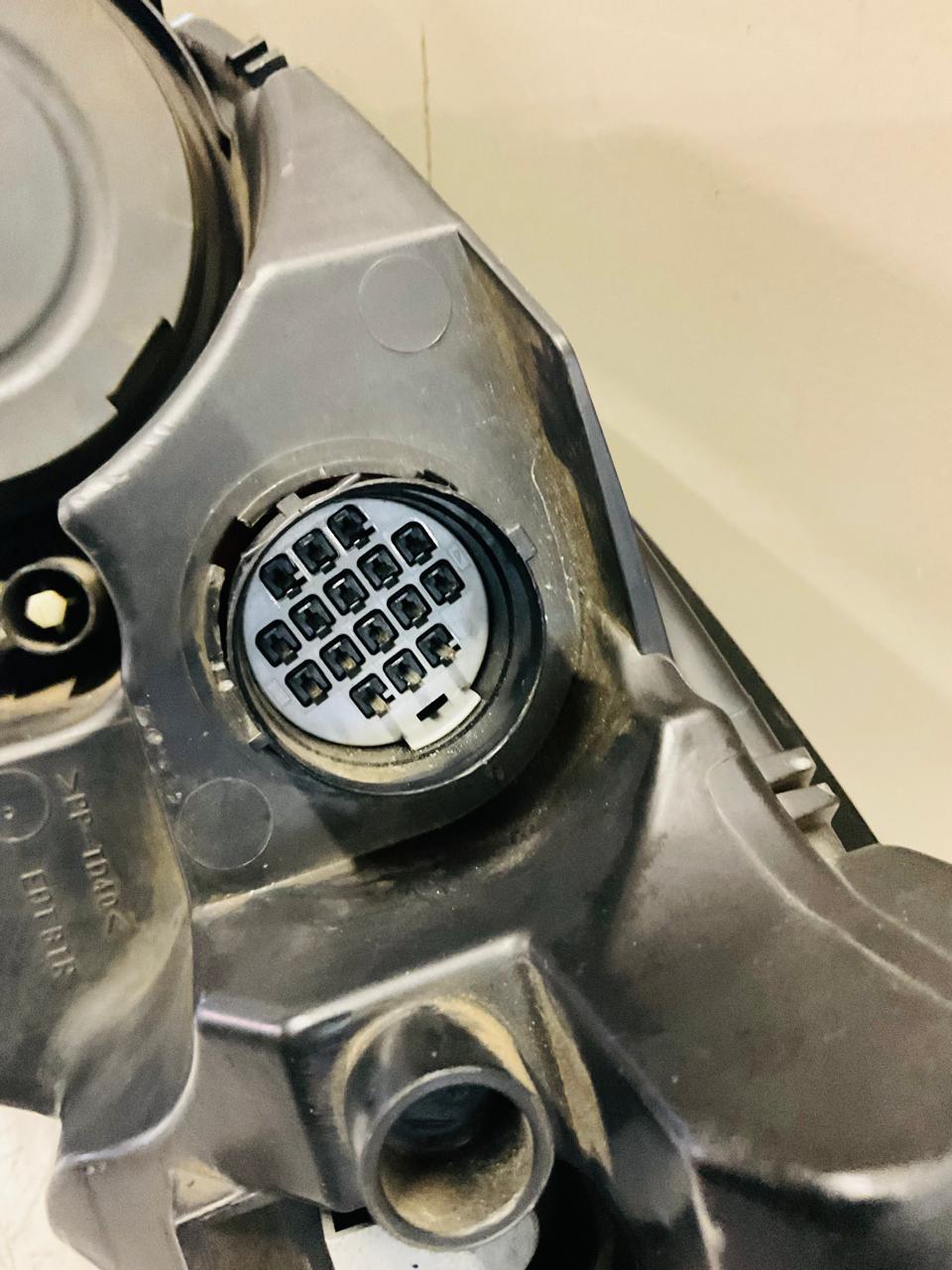 Jaguar F-type X152 right side LED Technology headlight (2017) - Private Seller Jaguar F-type X152 right side LED Technology headlight (2017) - Private Seller