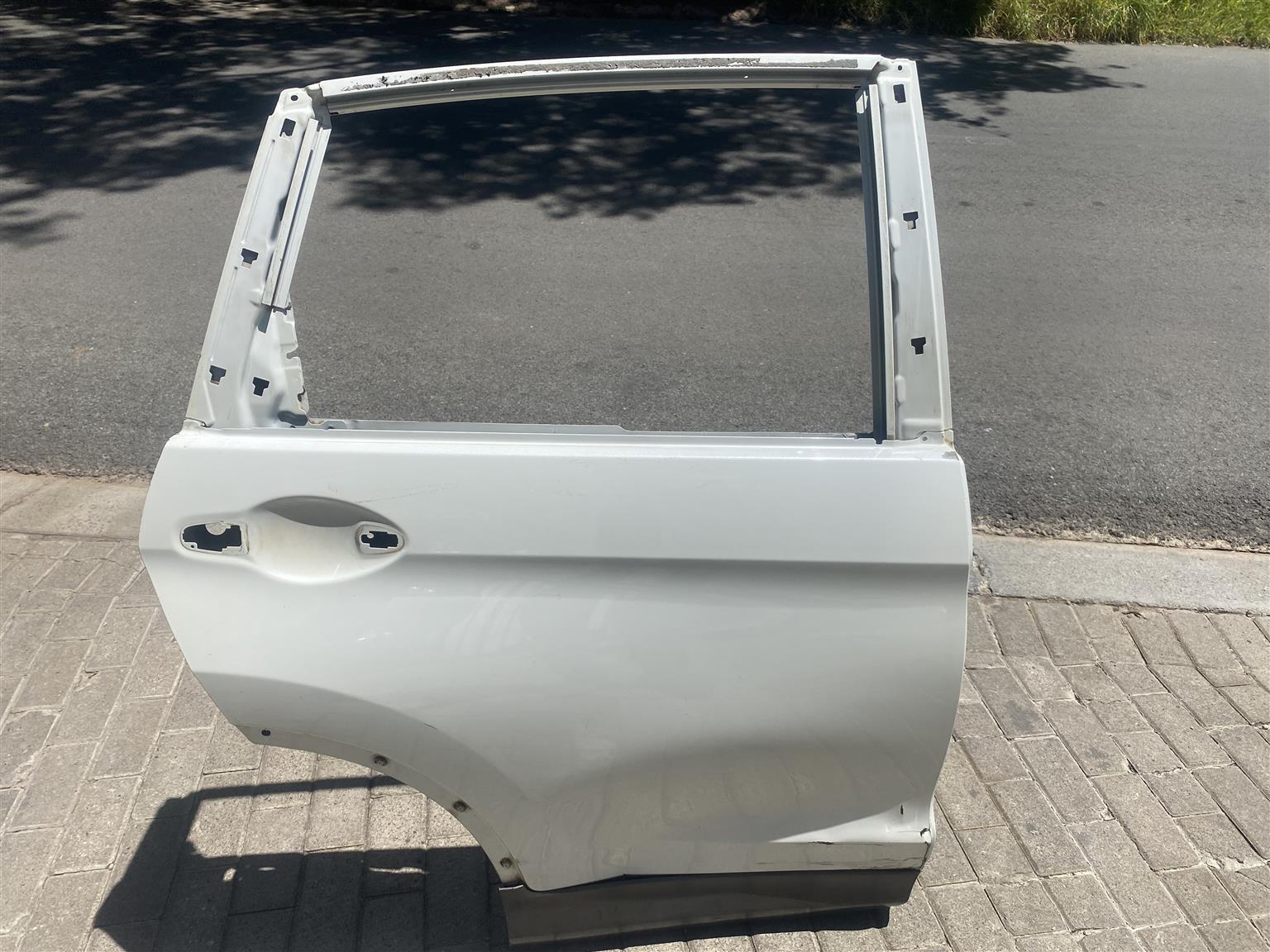 2022 TOYOTA URBAN CRUISER RIGHT REAR DOOR SHELL FOR SALE. IN EXCELLENT CONDITION - Private Seller