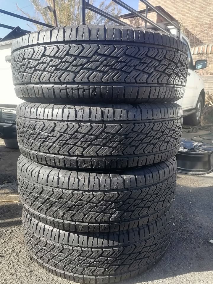 255 70 17 Continental Crosscontact AT (USED TYRES) - Private Seller 255 70 17 Continental Crosscontact AT (USED TYRES) - Private Seller