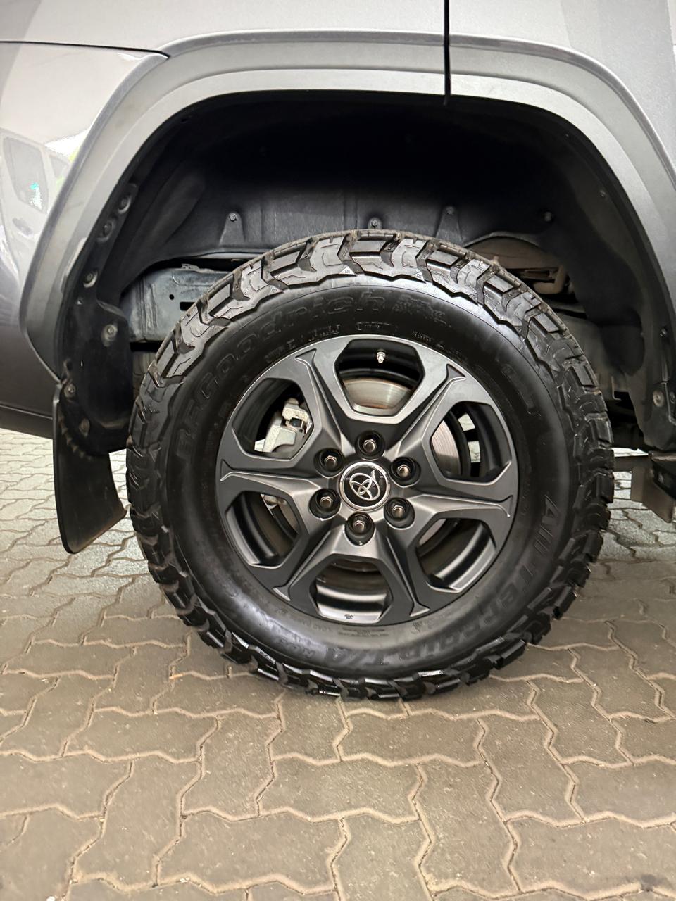 Used 2024 Toyota Land Cruiser 300 3.3D GR-Sport - Private Seller Used 2024 Toyota Land Cruiser 300 3.3D GR-Sport - Private Seller