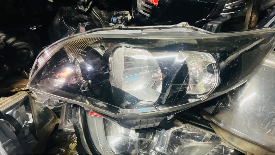 Toyota Quest headlight - Private Seller Toyota Quest headlight - Private Seller