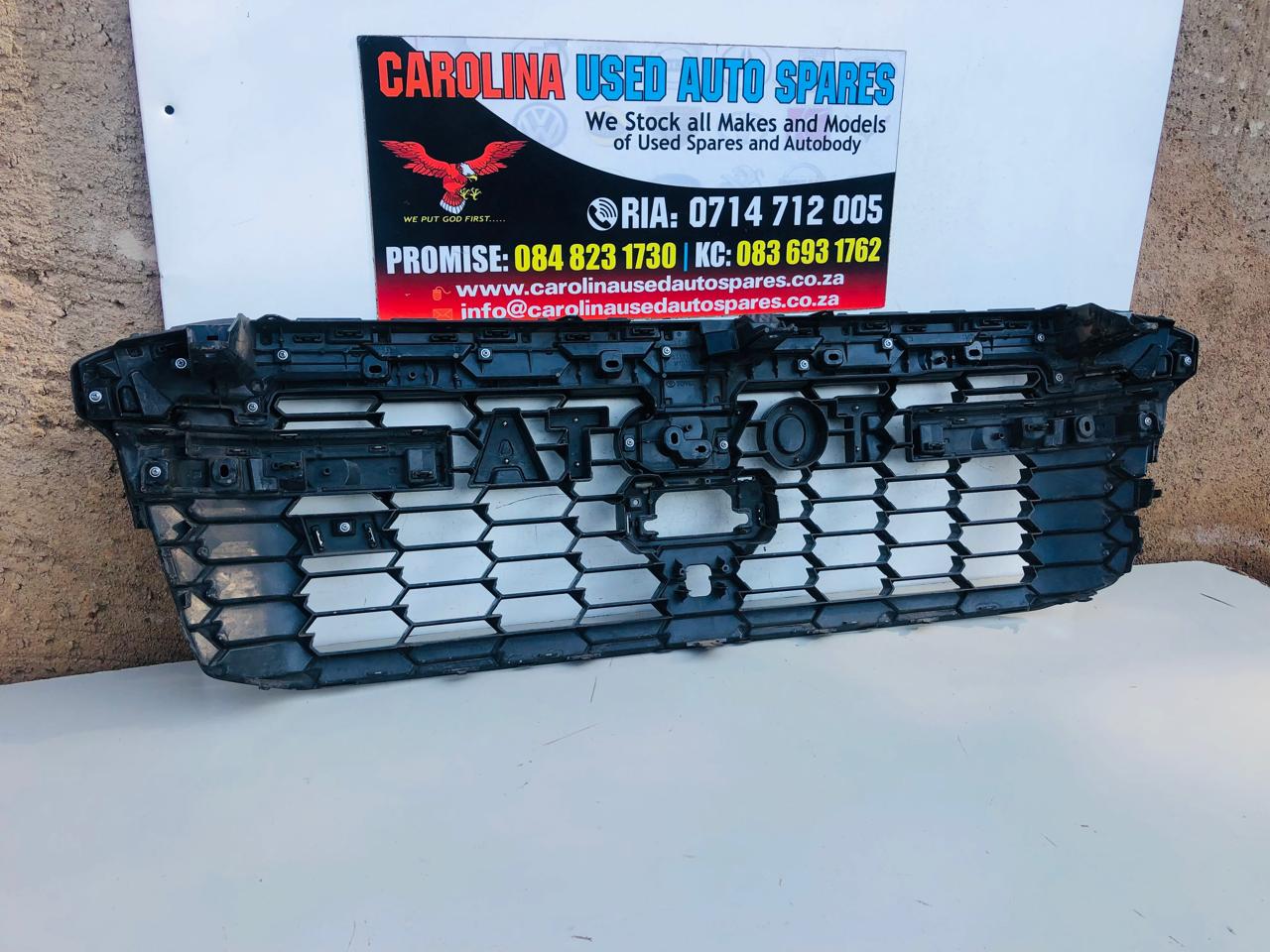 Toyota Land Cruiser GR sport radiator grill (2023) - Private Seller Toyota Land Cruiser GR sport radiator grill (2023) - Private Seller
