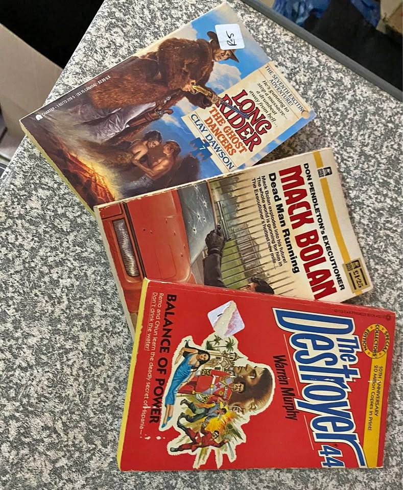 Ten collectors edition softcover books – reading books: Destroyer, Edge, Pony Soldiers