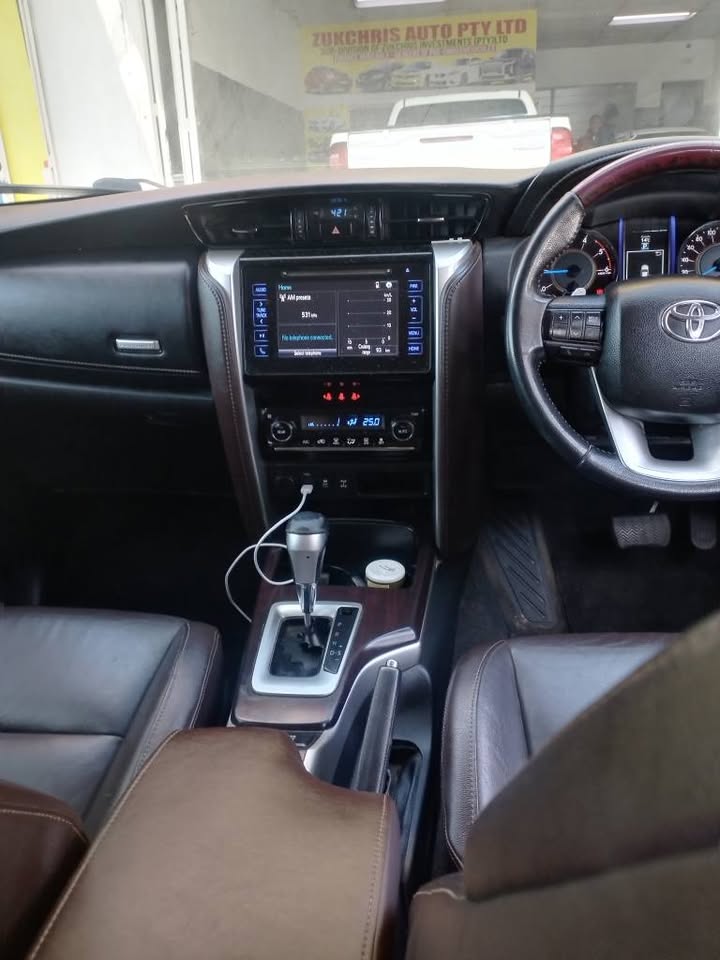 2017 TOYOTA FORTUNER 2.8 GD6 4X2 7 SEATER AUTOMATIC