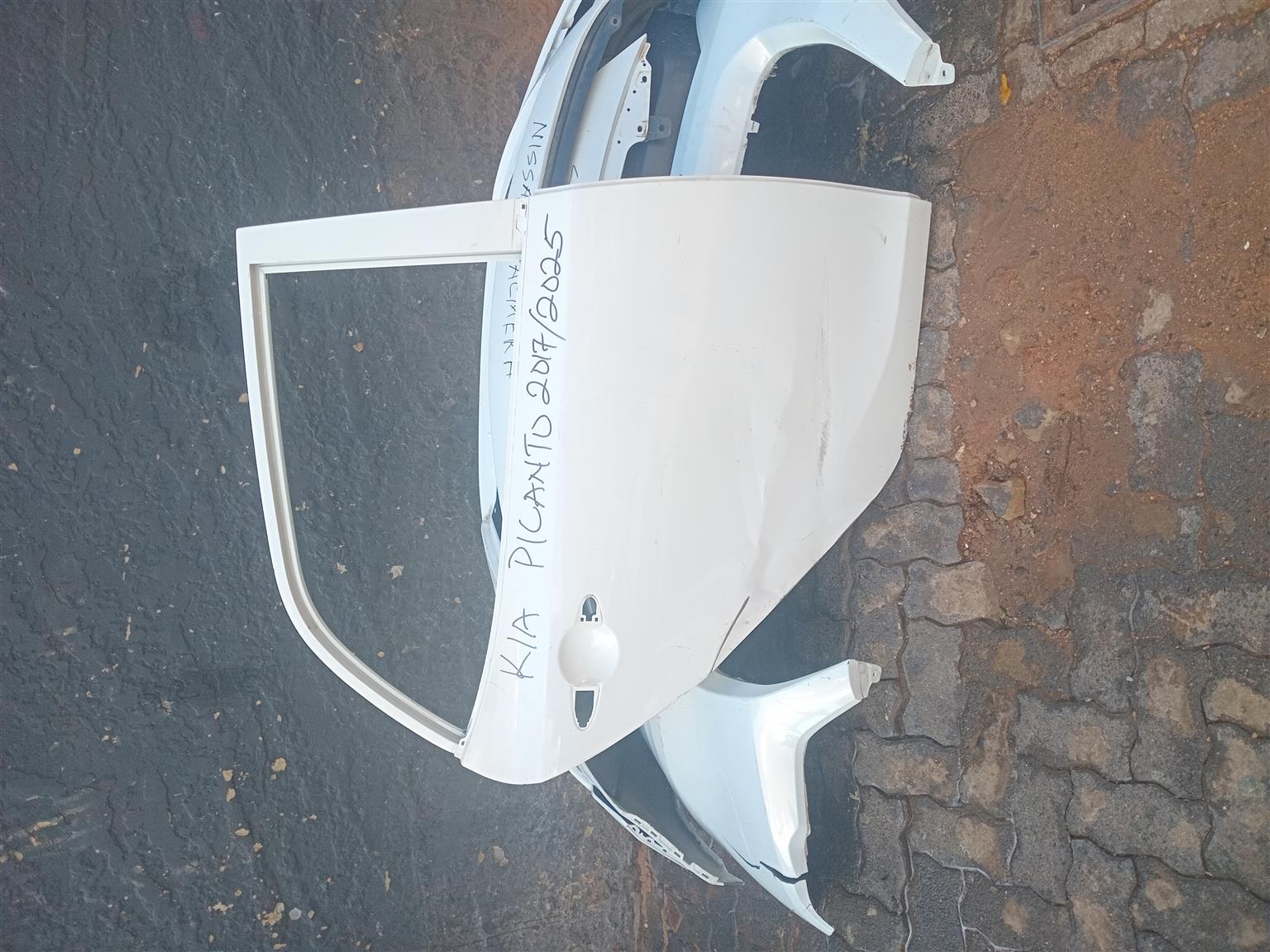 Kia Picanto Right back door 2017 /25 - Private Seller Kia Picanto Right back door 2017 /25 - Private Seller