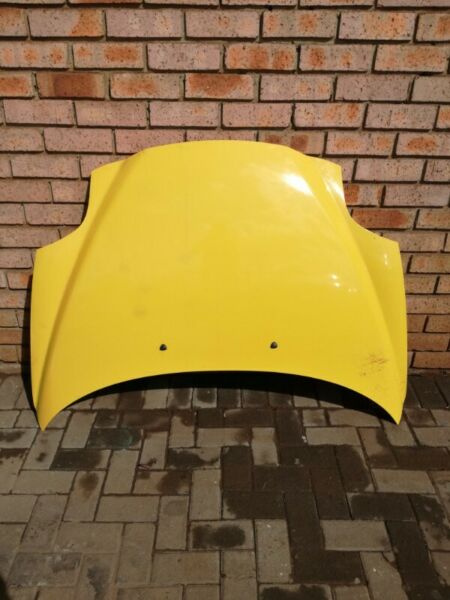 Alfa Mito Bonnet - Private Seller Alfa Mito Bonnet - Private Seller