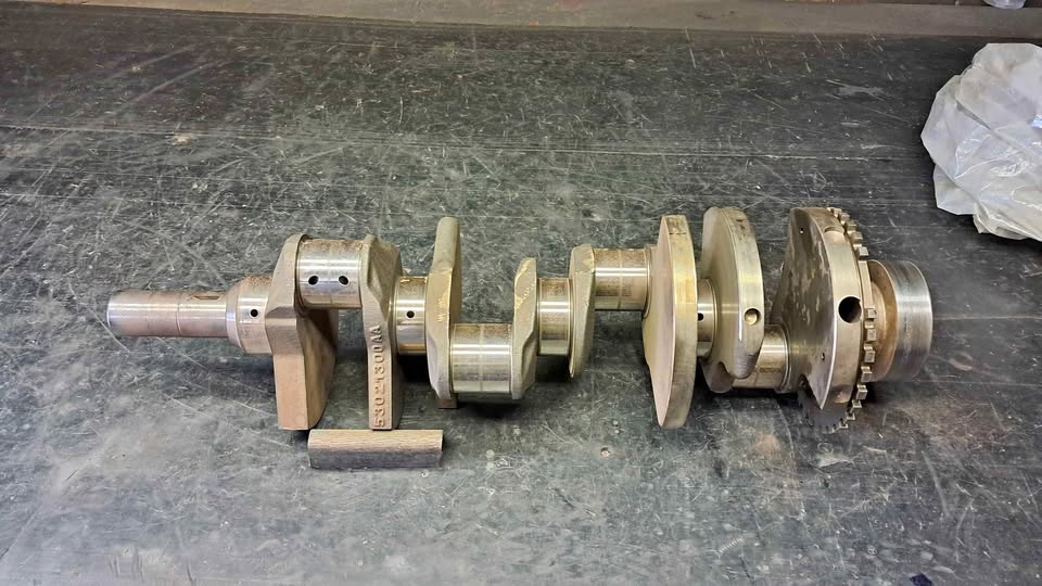 Chrysler Hemi 5.7 crankshaft - Private Seller