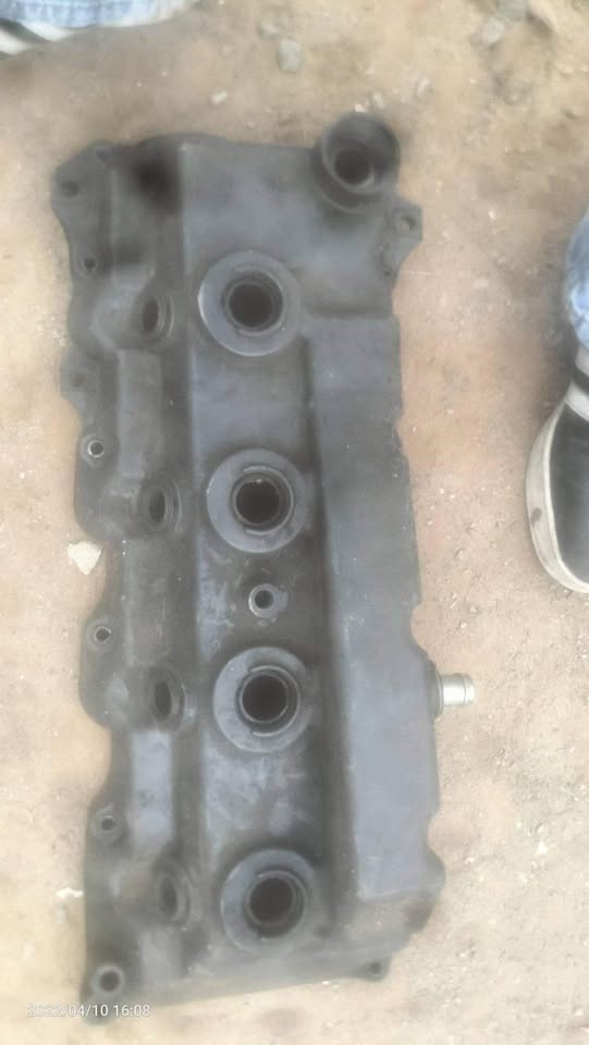 Toyota Quantum/Hilux tappet cover - Private Seller Toyota Quantum/Hilux tappet cover - Private Seller
