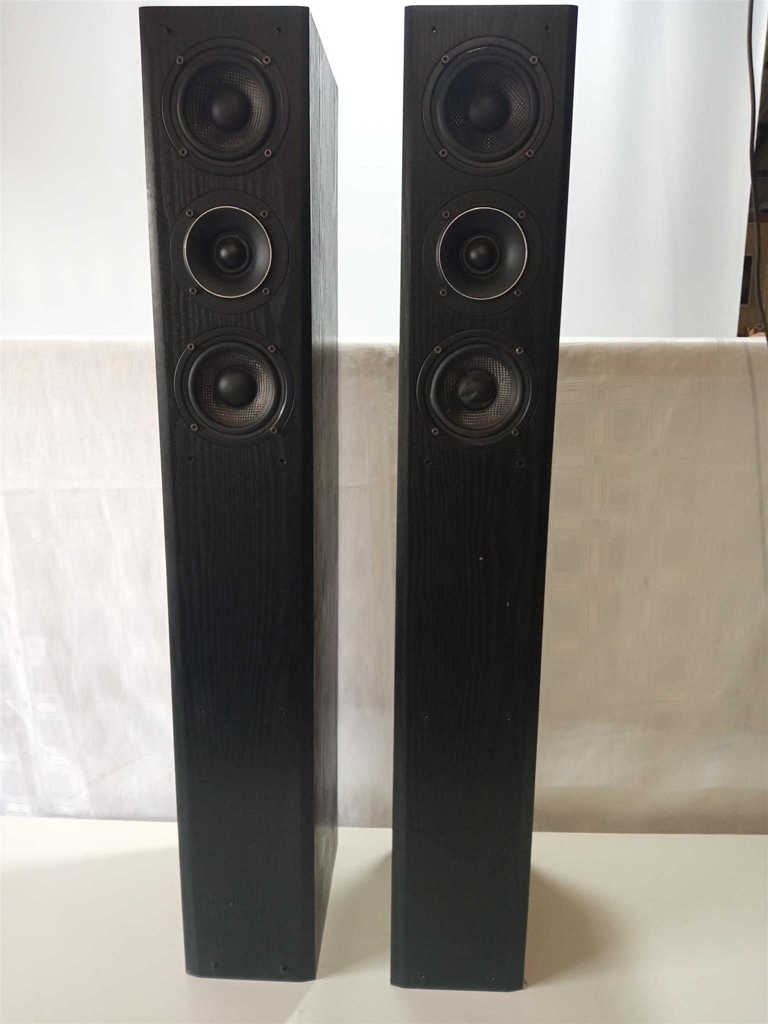 Acoustic Research (AR) Speakers