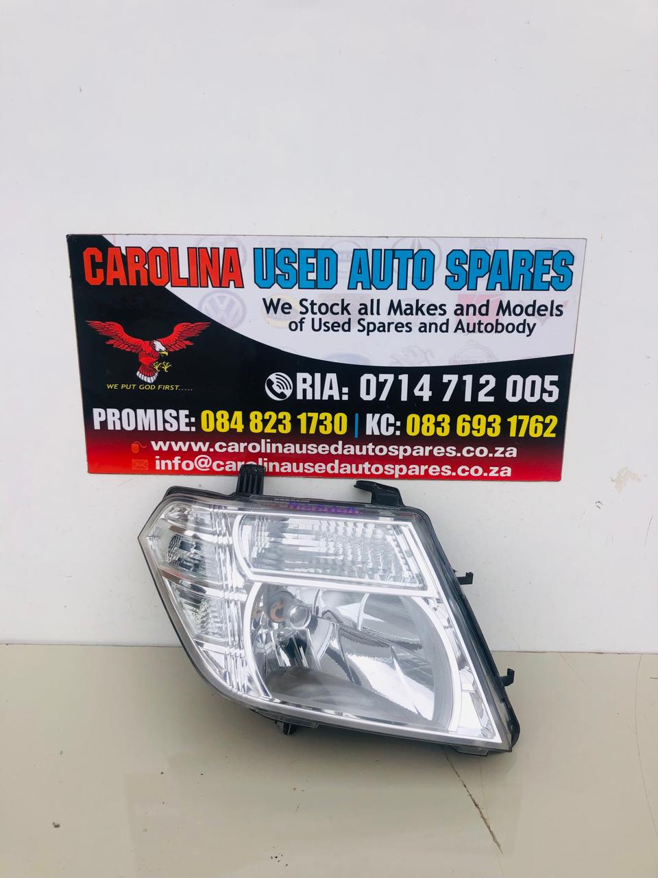 Nissan Navara facelift right side headlight - Private Seller Nissan Navara facelift right side headlight - Private Seller