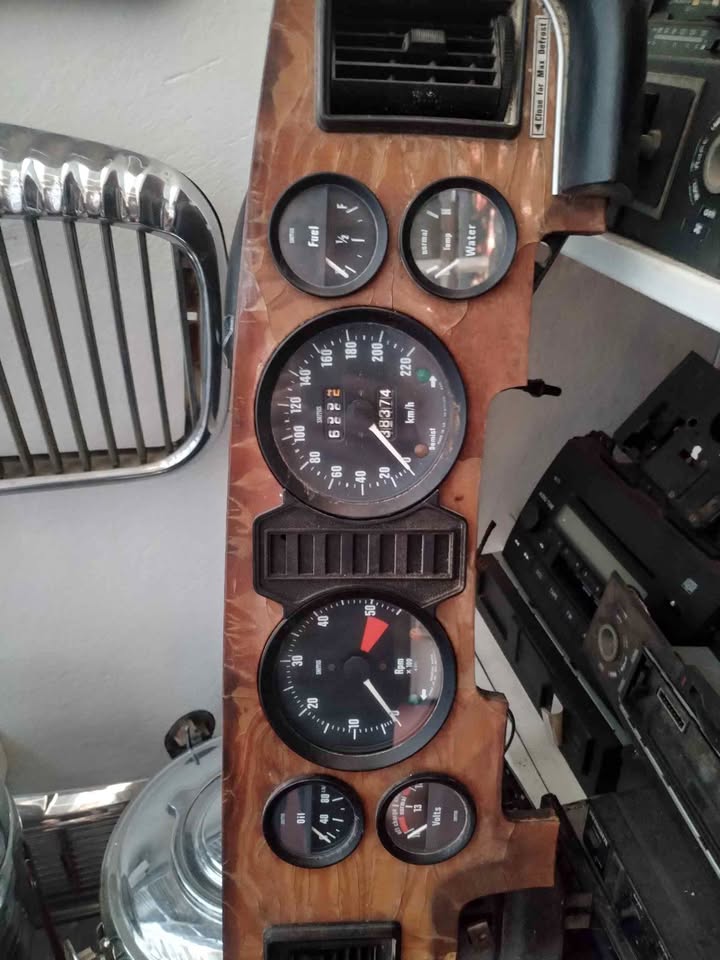 Jaguar XJ6 complete dash - Private Seller Jaguar XJ6 complete dash - Private Seller