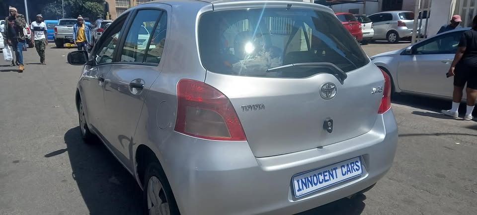 2007 TOYOTA YARIS T3 PETROL, MANUAL, SILVER, 96000KM