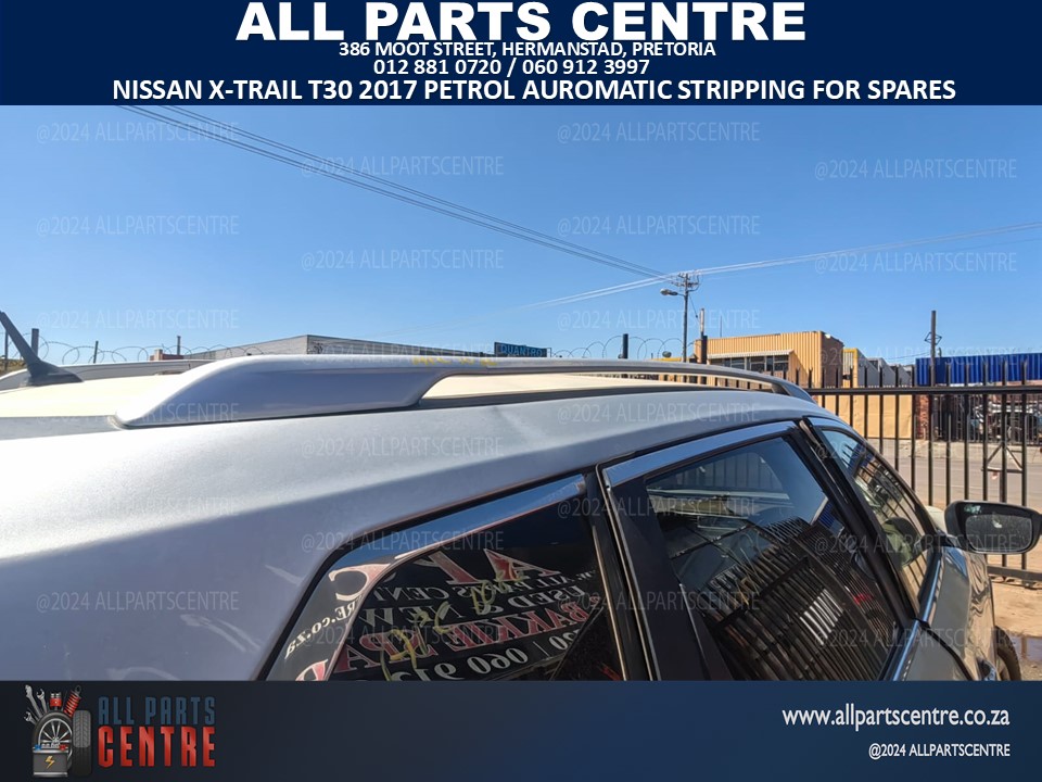 Nissan X-trail T30 roof rails - Private Seller