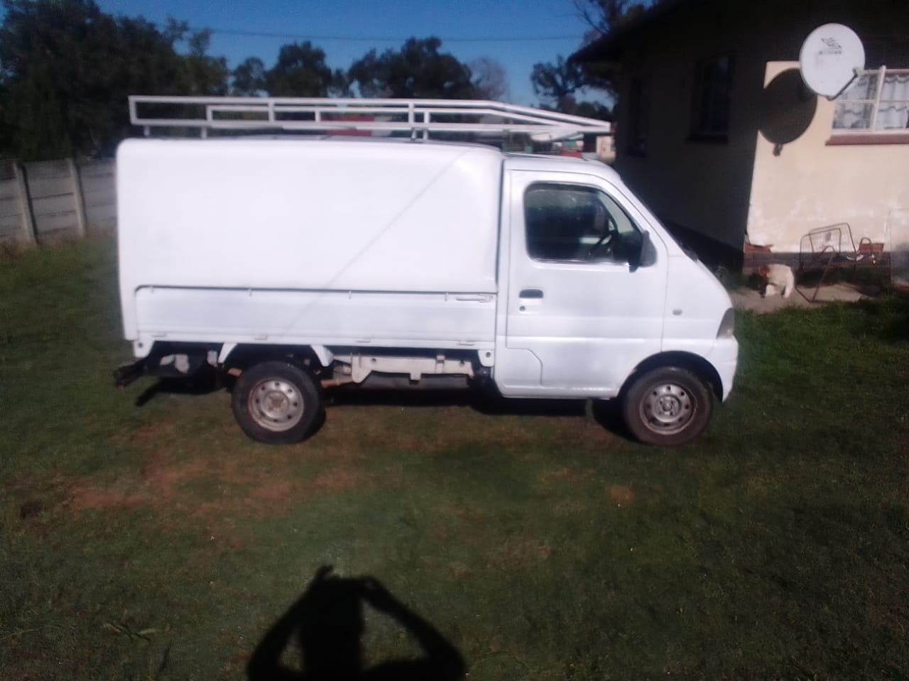 Chana Star Canopy with roof rack - Private Seller Chana Star Canopy with roof rack - Private Seller
