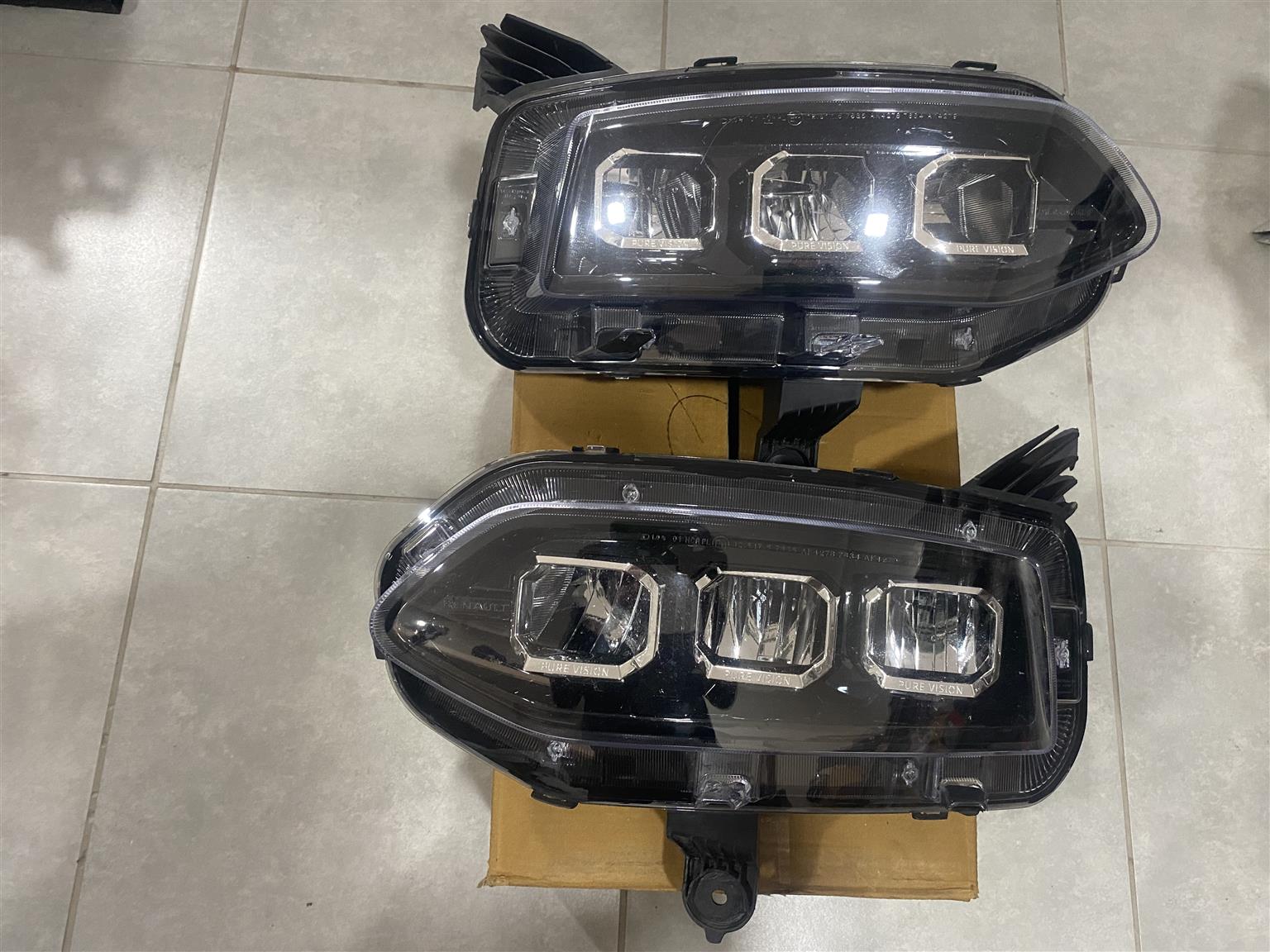 2025 RENAULT KIGER LED HEADLIGHTS FOR SALE - Private Seller 2025 RENAULT KIGER LED HEADLIGHTS FOR SALE - Private Seller