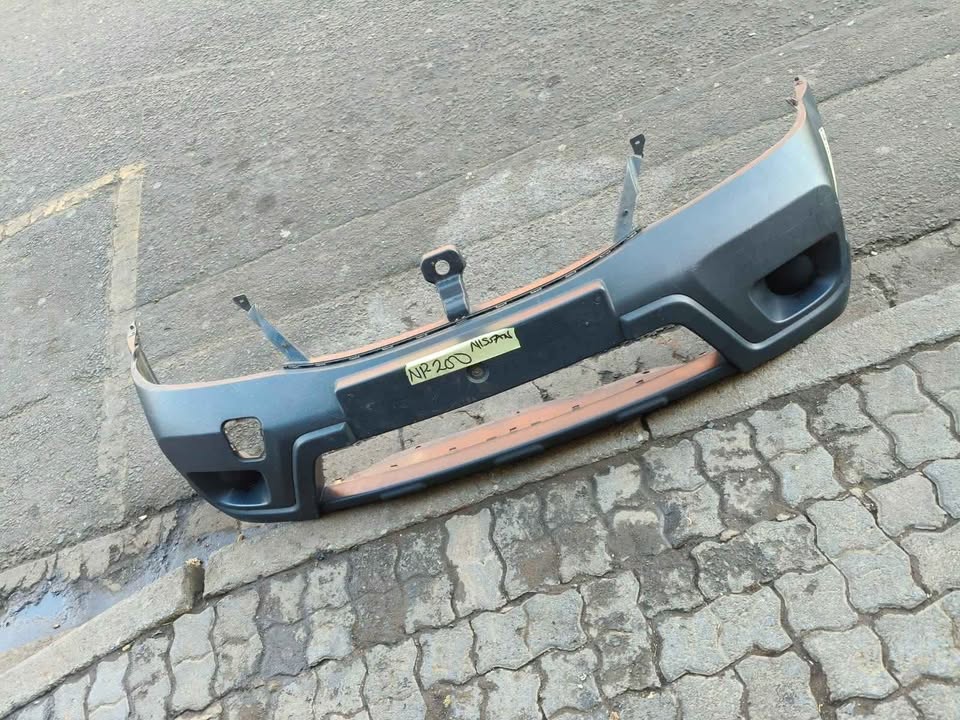 NISSAN NP200 FRONT BUMPER - Private Seller