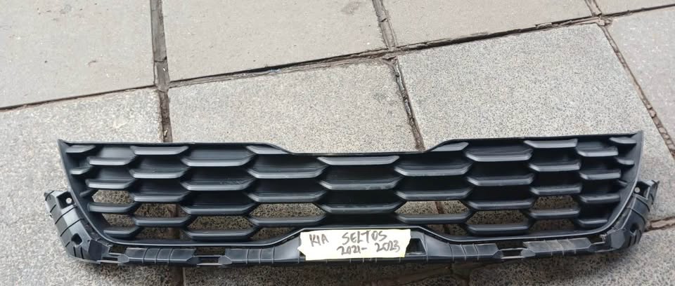 Kia Seltos grill 2021/23 - Private Seller Kia Seltos grill 2021/23 - Private Seller