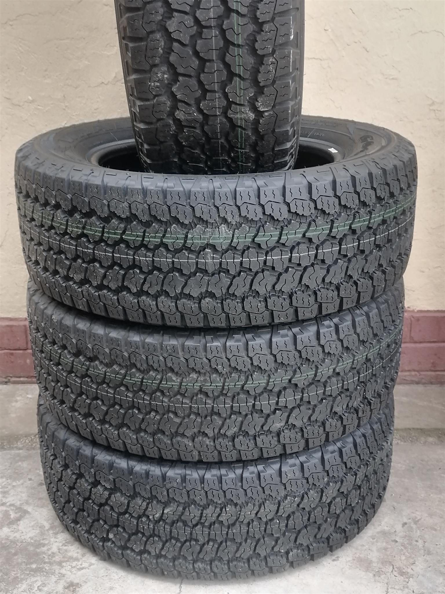 265 60 18 Goodyear Wrangler AT (NEW TYRES) 265 60 18 Goodyear Wrangler AT (NEW TYRES)