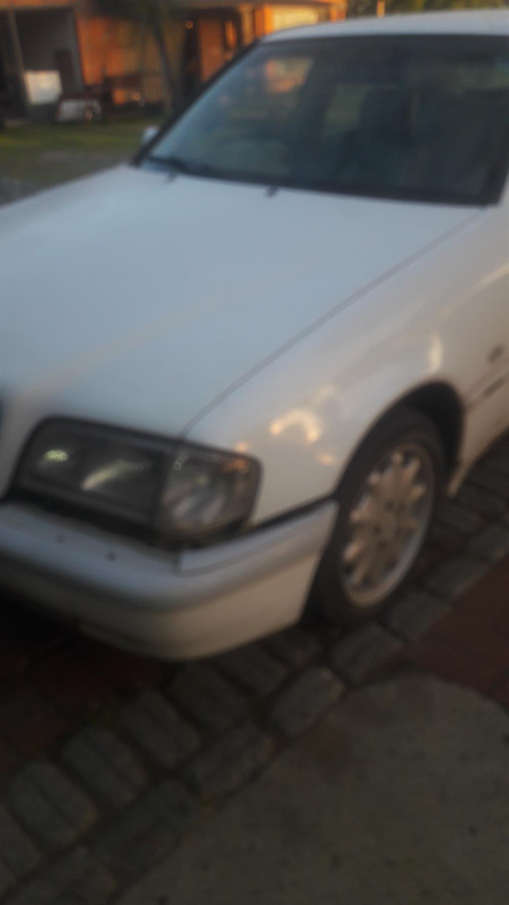 2000 Merc C200