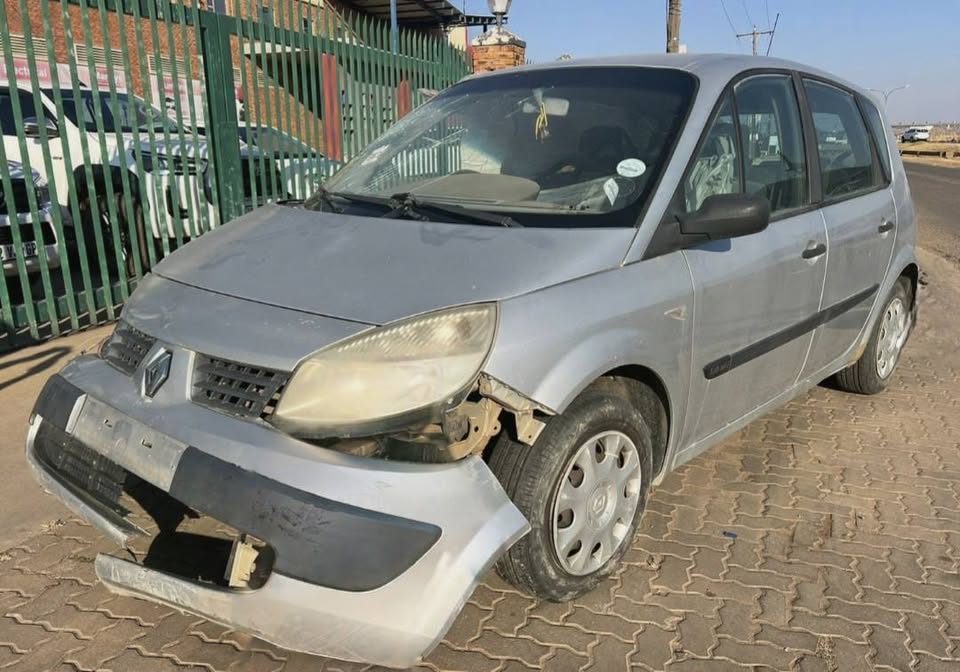 2006 Renault Scenic 1.6 Now Stripping For Spare Parts - Private Seller 2006 Renault Scenic 1.6 Now Stripping For Spare Parts - Private Seller